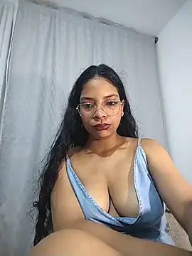 Snapshot of KATALINA_SANTANA_ chatting on June 4, 1:21 am KATALINA SANTANA online show from June 4, 1:21 am