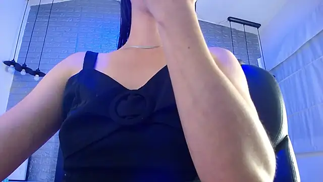 Nicolleth tk online show from February 10, 7:46 pm