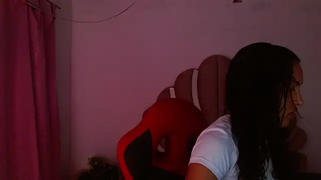 Naya  fox723 online show from February 9, 5:33 pm