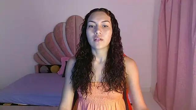 Naya  fox723 online show from January 8, 11:11 pm