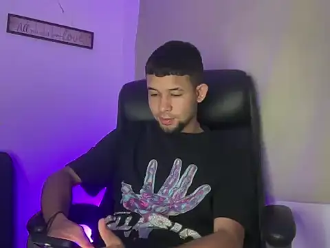 enyel 100 online show from March 18, 9:34 am