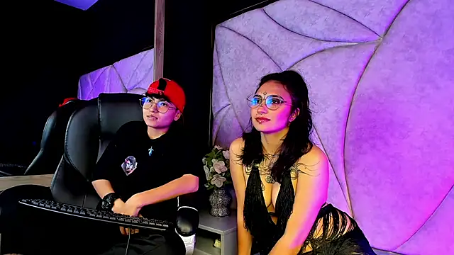 velvet mystic online show from April 24, 2:13 am