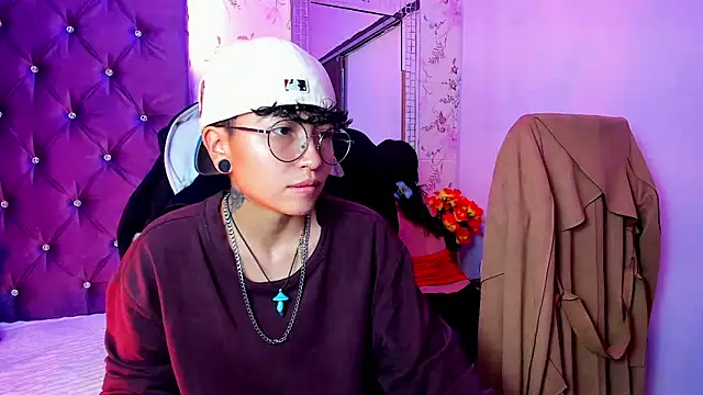 velvet mystic online show from June 3, 4:13 am