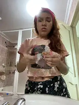 CrystalFairy007 online show from May 13, 3:35 am