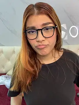 CrystalFairy007 online show from April 18, 4:15 am