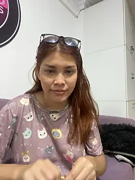 CrystalFairy007 online show from April 11, 3:47 am