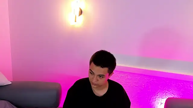 RicciRizzo online show from March 26, 1:26 am