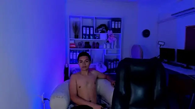 RicciRizzo online show from March 24, 7:47 pm