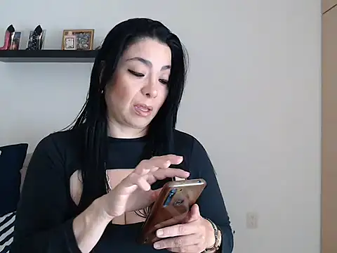 Snapshot of Melissaloves80 chatting on January 15, 6:11 pm Melissaloves80 online show from January 15, 6:11 pm