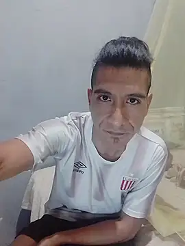 Snapshot of Rodrigohernan19 chatting on May 23, 4:22 am Rodrigohernan19 online show from May 23, 4:22 am