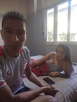 Rodrigohernan19 online show from April 14, 3:39 pm