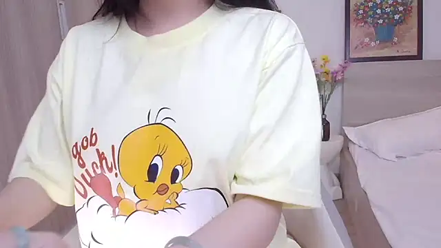 Snapshot of BunnyT_Bae__ chatting on June 8, 10:27 am BunnyT Bae online show from June 8, 10:27 am