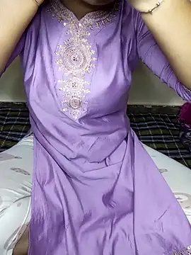 Snapshot of Kushi_Sharmaa chatting on February 21, 5:20 am Kushi Sharmaa online show from February 21, 5:20 am