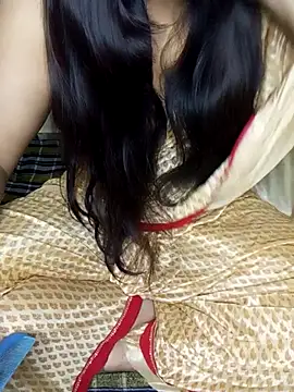 Snapshot of Kushi_Sharmaa chatting on February 12, 5:07 am Kushi Sharmaa online show from February 12, 5:07 am