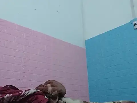 Snapshot of Sophie_sexy7 chatting on January 6, 3:54 am Sophie sexy7 online show from January 6, 3:54 am