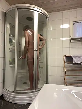 Snapshot of Pierre4tjyxx chatting on February 28, 6:13 am Pierre4tjyxx online show from February 28, 6:13 am