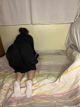 Snapshot of Elkinga_nana chatting on May 13, 12:28 am Elkinga nana online show from May 13, 12:28 am
