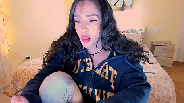 juliiaroberts online show from March 29, 11:17 pm