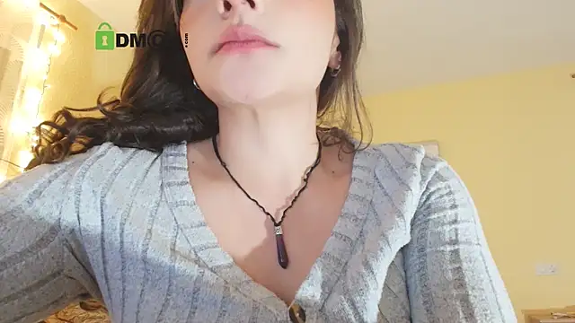 juliiaroberts online show from March 3, 1:23 am