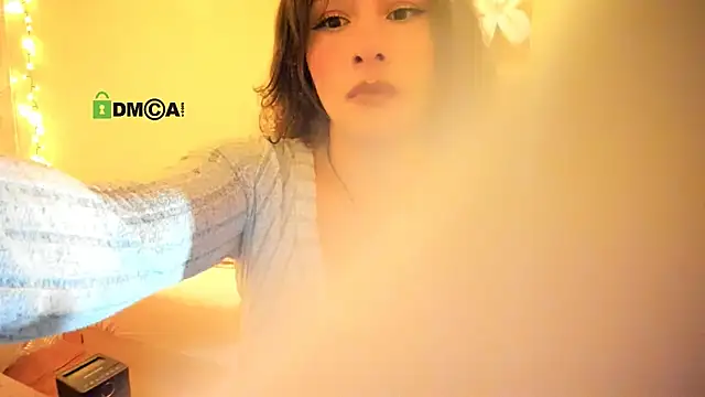 juliiaroberts online show from March 27, 3:48 am