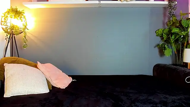 Kira Exe  online show from April 14, 11:37 am