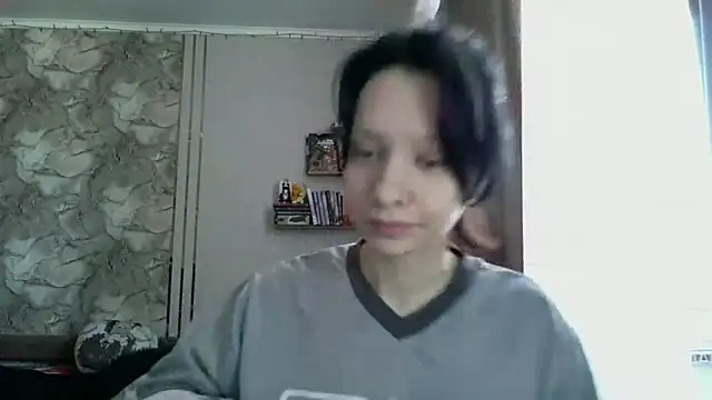 LxayBloom online show from February 13, 8:36 am