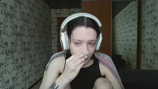 LxayBloom online show from March 20, 5:30 am