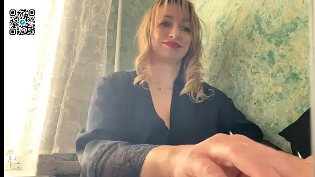 Lapussia  online show from March 29, 1:35 pm