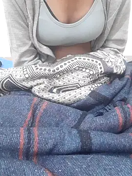 Royal Gril online show from February 26, 12:10 am