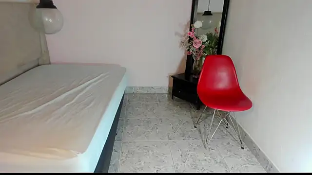 ZoeFox5 online show from February 1, 11:52 am