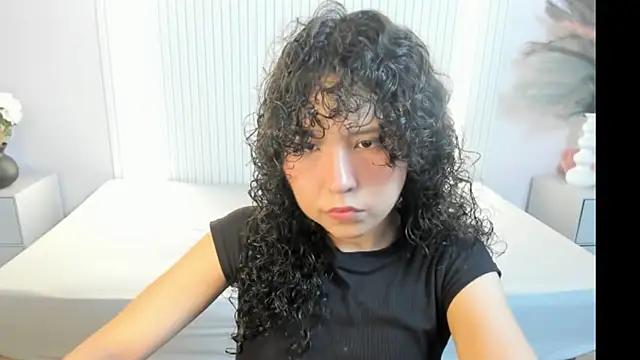 ZoeFox5 online show from January 11, 12:12 pm