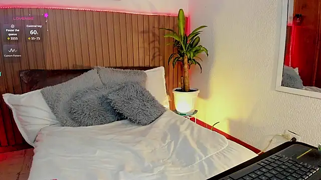 IndieMiller online show from March 19, 11:21 am