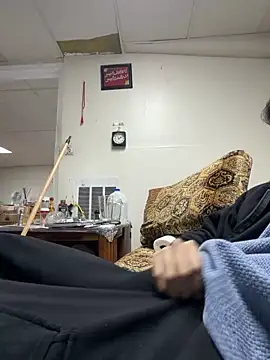 saadbutt13 online show from March 15, 5:58 am