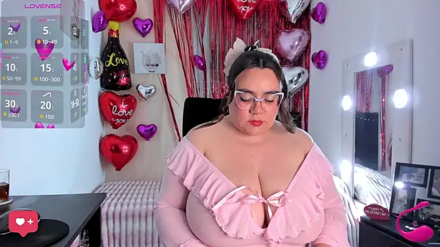 KarlaLannee online show from February 6, 4:30 am