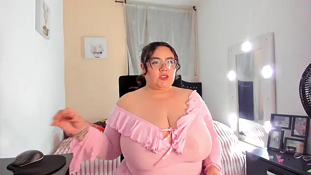 KarlaLannee online show from March 11, 4:17 am