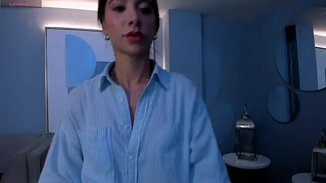 Snapshot of GiannaWatson chatting on June 11, 2:53 am GiannaWatson online show from June 11, 2:53 am