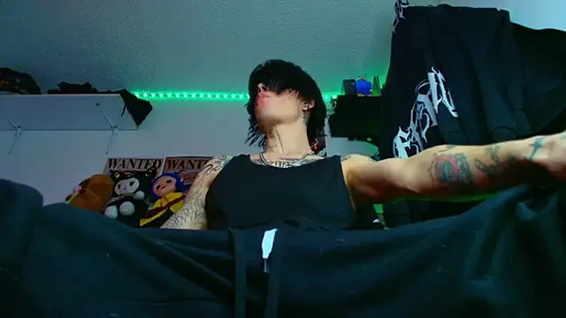 Snapshot of Anhony_Muscle chatting on June 5, 7:19 pm Anhony Muscle online show from June 5, 7:19 pm