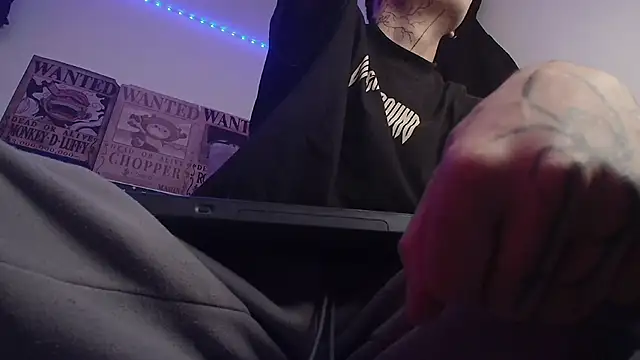 Anhony Muscle online show from January 15, 7:28 pm