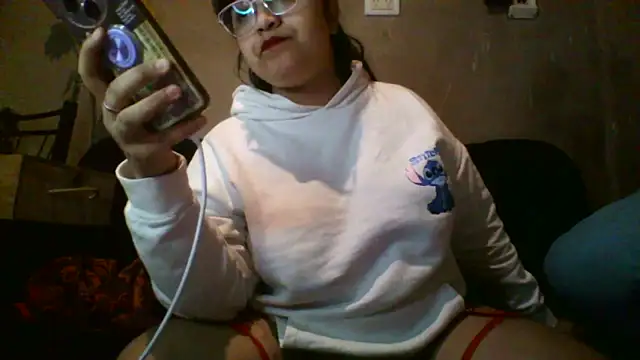 Snapshot of dulce_marrr chatting on June 21, 11:43 pm dulce marrr online show from June 21, 11:43 pm