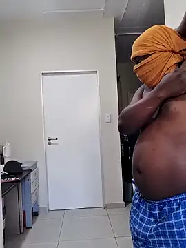 Snapshot of princess-boobz chatting on February 25, 9:09 am princess-boobz online show from February 25, 9:09 am