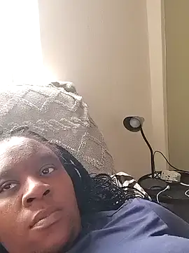 Snapshot of princess-boobz chatting on February 23, 6:36 am princess-boobz online show from February 23, 6:36 am