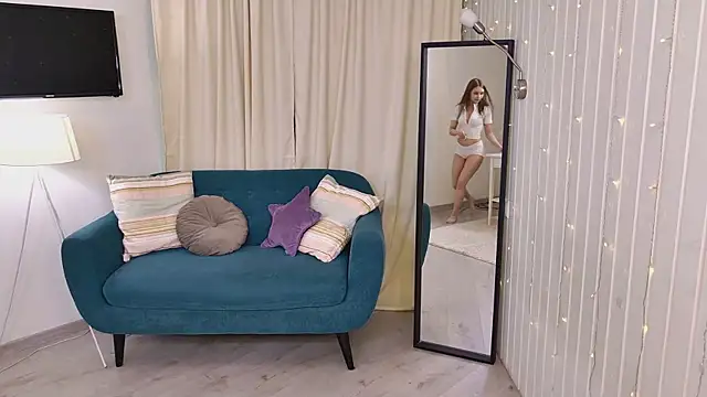 sheilaa pink online show from April 8, 7:26 pm