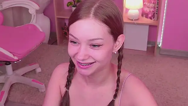 sheilaa pink online show from April 14, 3:39 pm