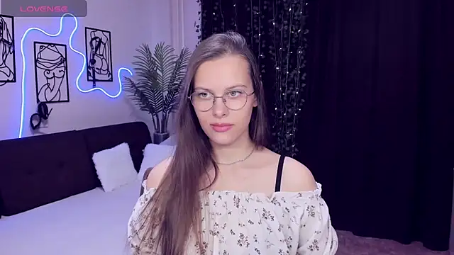 AyumiBlossom online show from February 19, 11:51 am