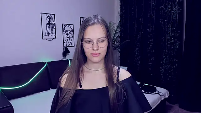 AyumiBlossom online show from April 15, 4:44 pm