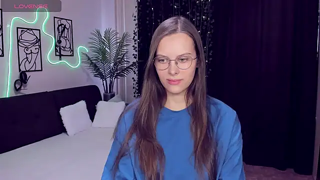 AyumiBlossom online show from February 23, 11:22 am