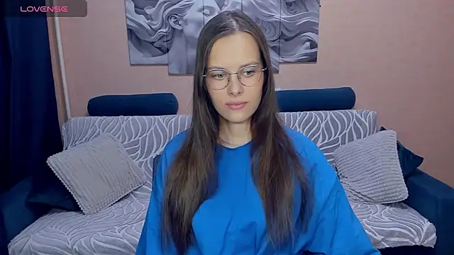 AyumiBlossom online show from February 24, 1:45 pm