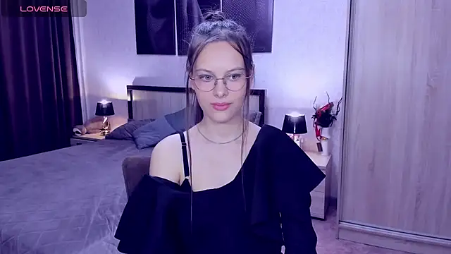 AyumiBlossom online show from March 27, 2:51 pm