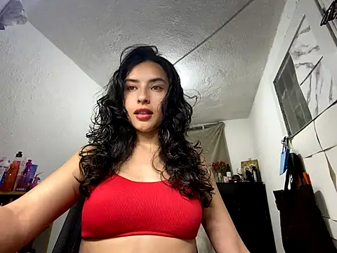 Snapshot of auroramooon chatting on January 7, 3:22 am auroramooon online show from January 7, 3:22 am