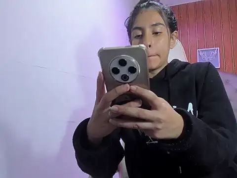 chiquita lover  online show from February 3, 6:57 pm